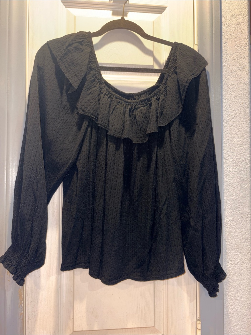 Knox Rose Black Ruffle-Neck Long Sleeve Top